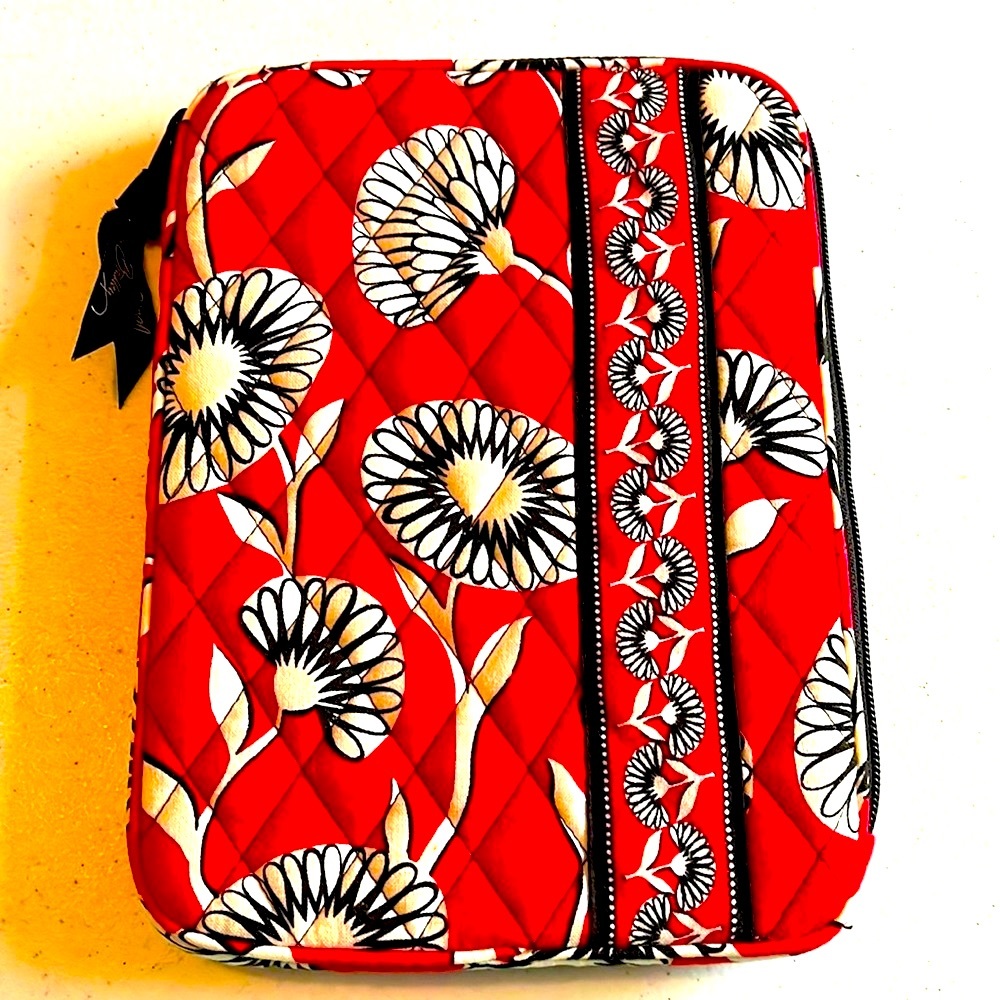 Vera Bradley E-Reader Case Deco Daisy